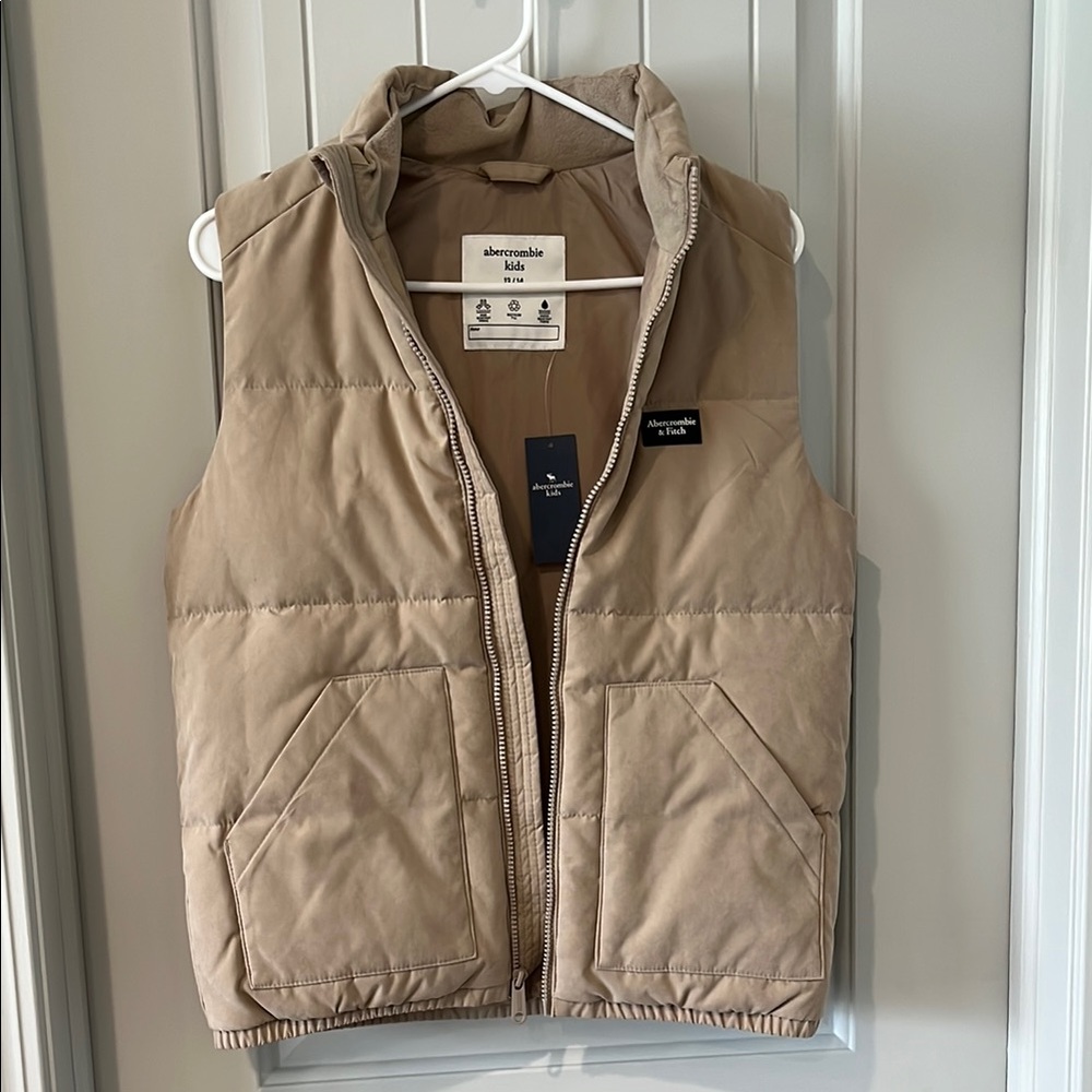 Abercrombie & Fitch Tan Quilted Vest Casual Outerwear